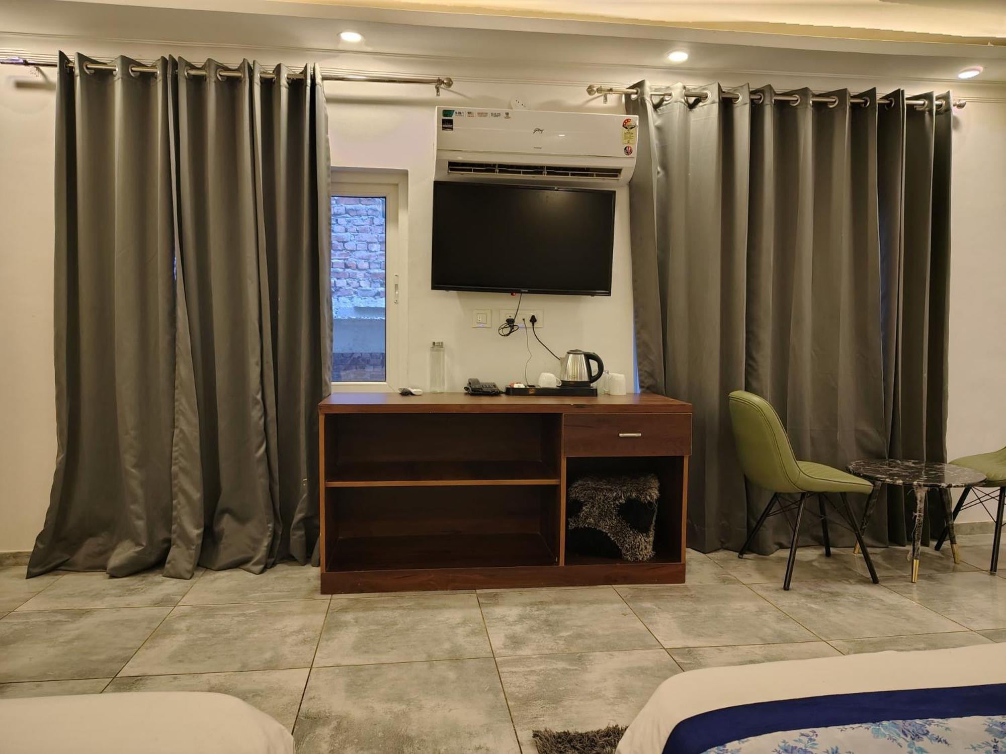 The Tapovan Hills Rishikesh Exterior photo